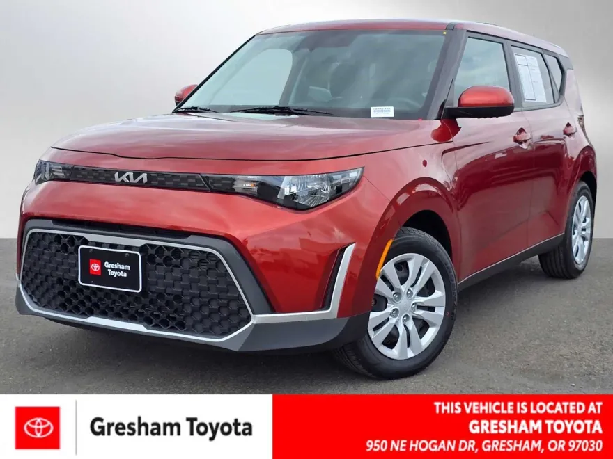 2023 Kia Soul LX photo 1