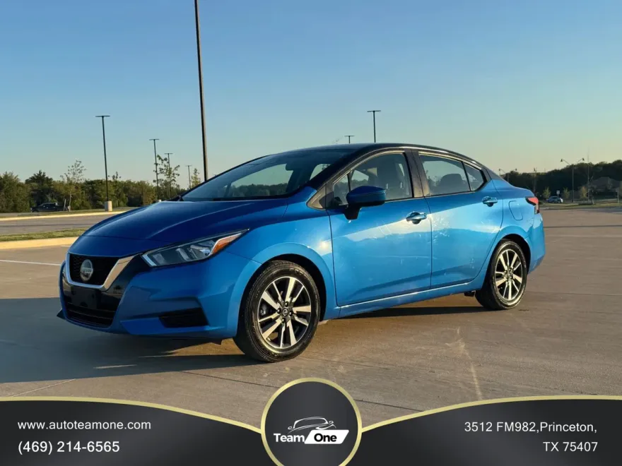 2021 Nissan Versa SV Sedan photo 1