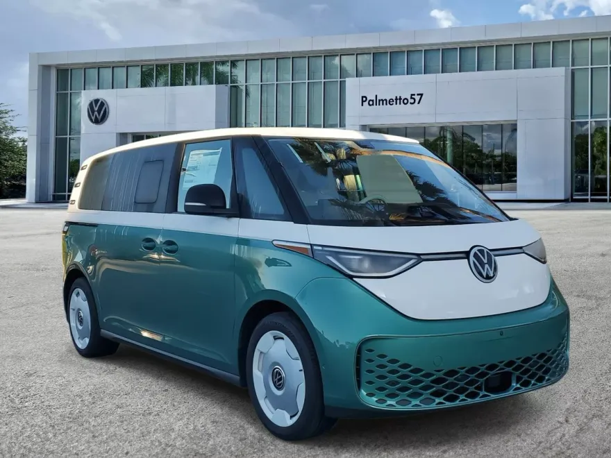 2025 Volkswagen ID. Buzz photo 1