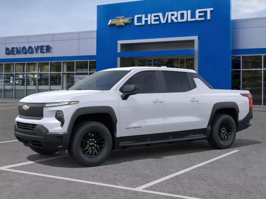 2026 Chevrolet Silverado EV photo 1