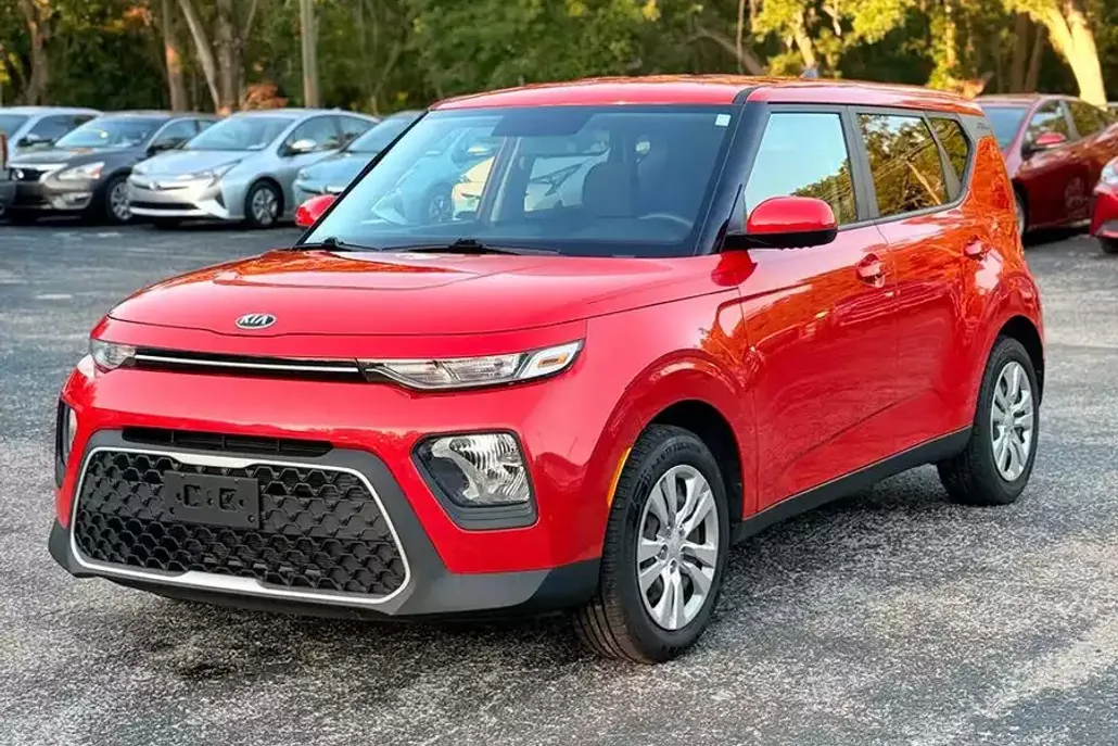2020 Kia Soul LX photo 1