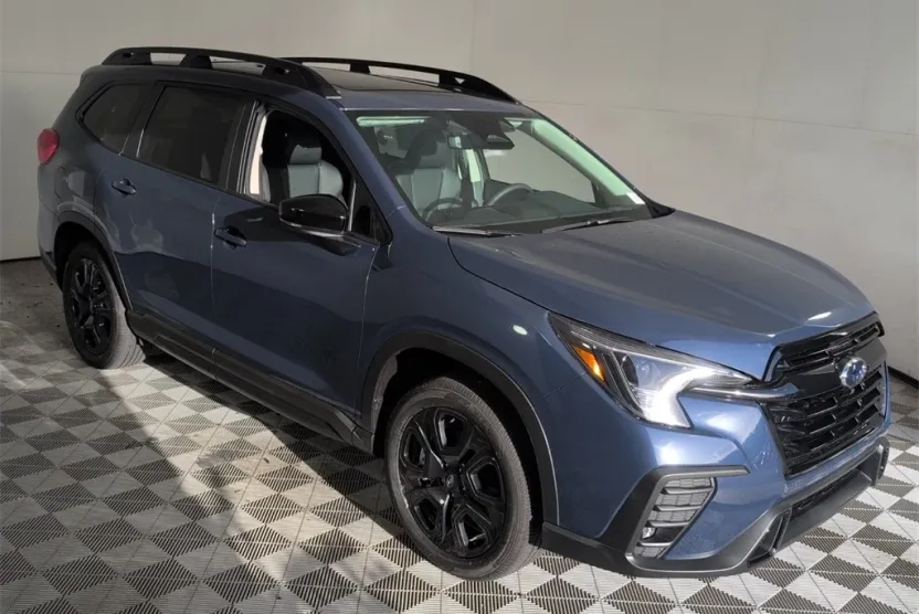 2025 Subaru Ascent Onyx Edition Touring photo 1
