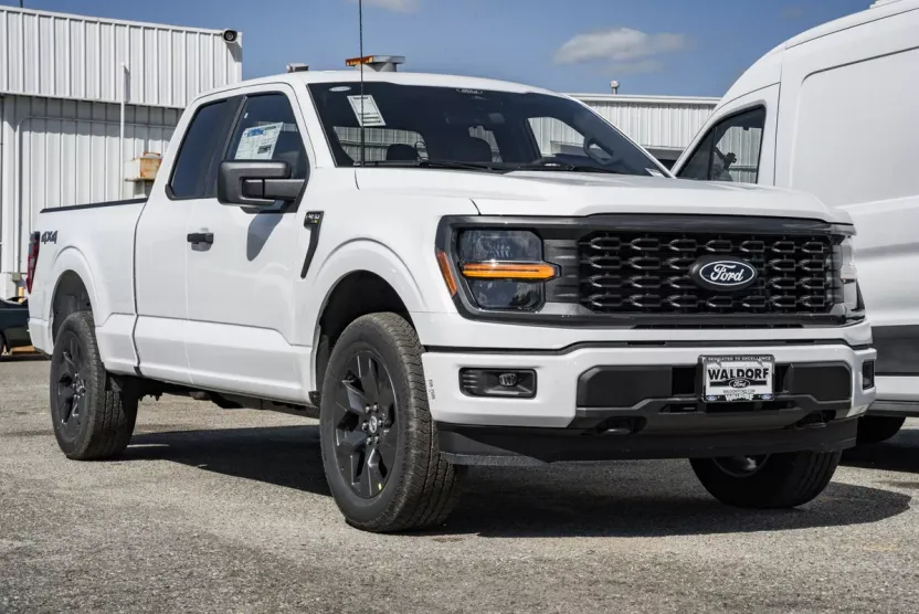 2025 Ford F-150 STX photo 1