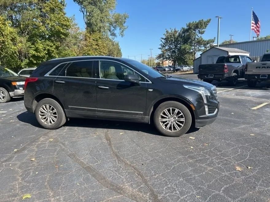 2018 Cadillac XT5 Luxury photo 1