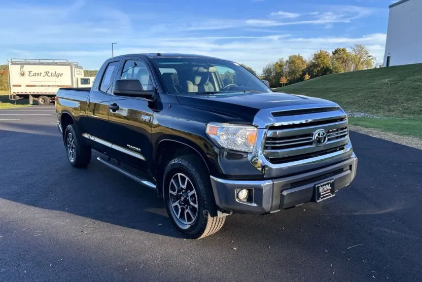 2017 Toyota Tundra TRD Pro photo 1