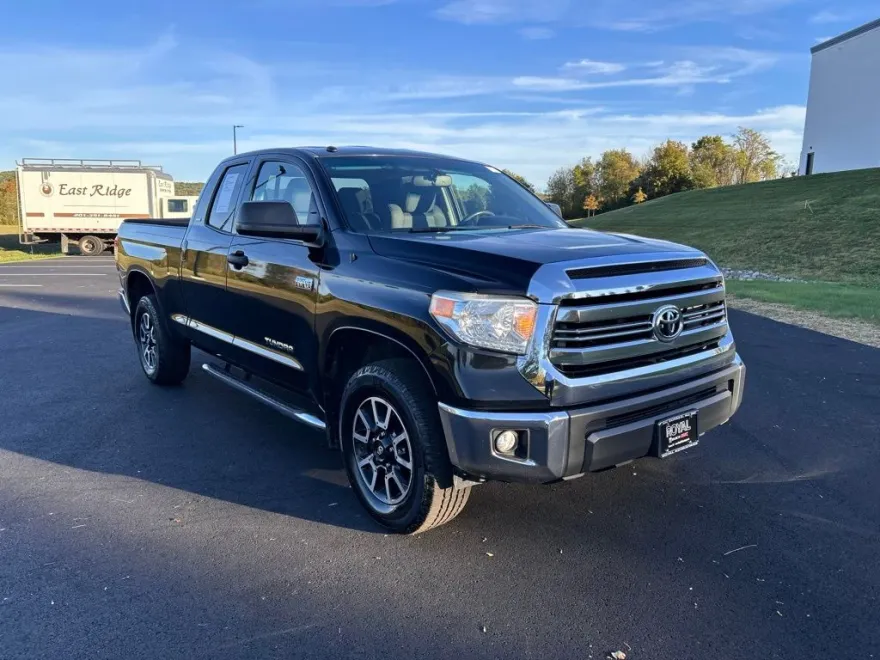 2017 Toyota Tundra TRD Pro photo 1