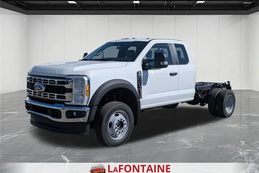 2026 Ford F-550 photo 1