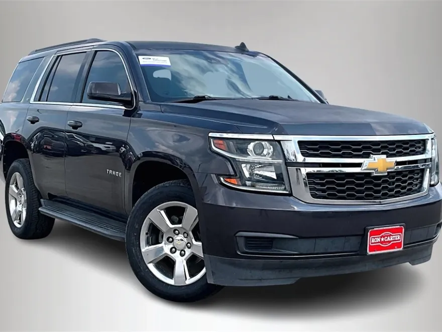 2017 Chevrolet Tahoe LT photo 1