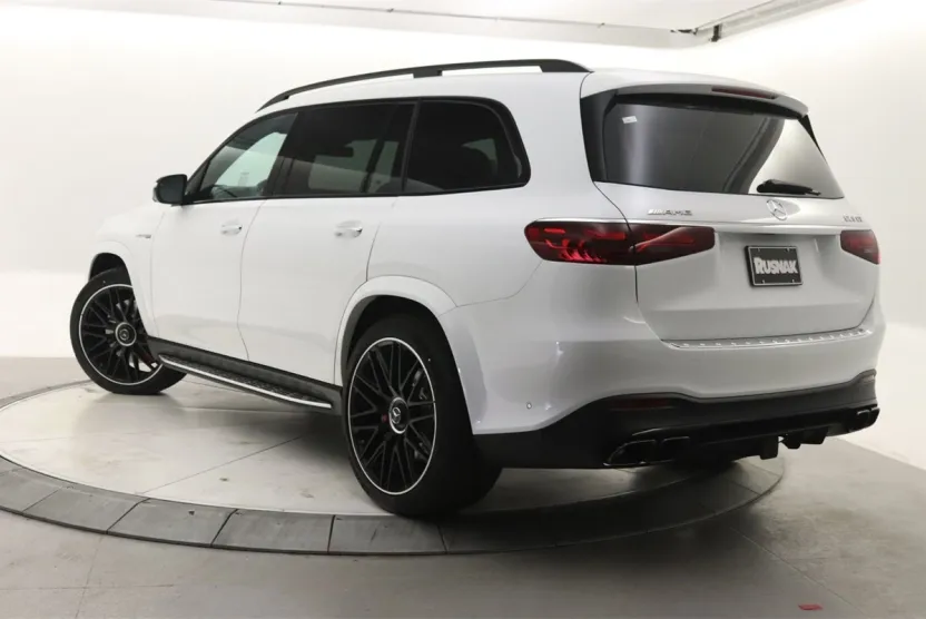2025 Mercedes Benz GLS 63 AMG photo 1