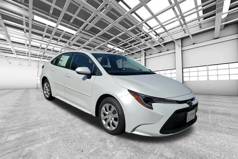 2026 Toyota Corolla LE photo 1