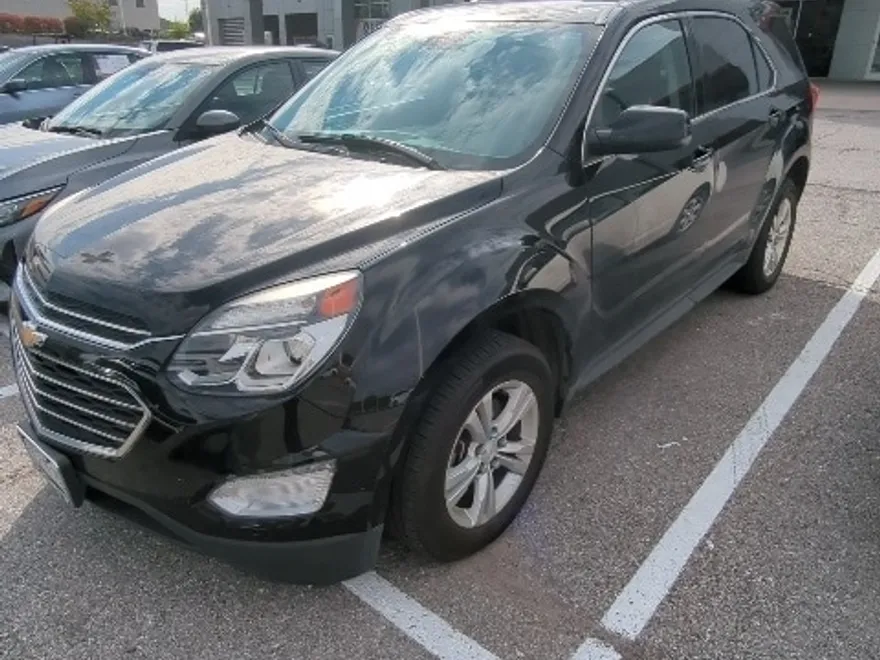 2016 Chevrolet Equinox LT photo 1