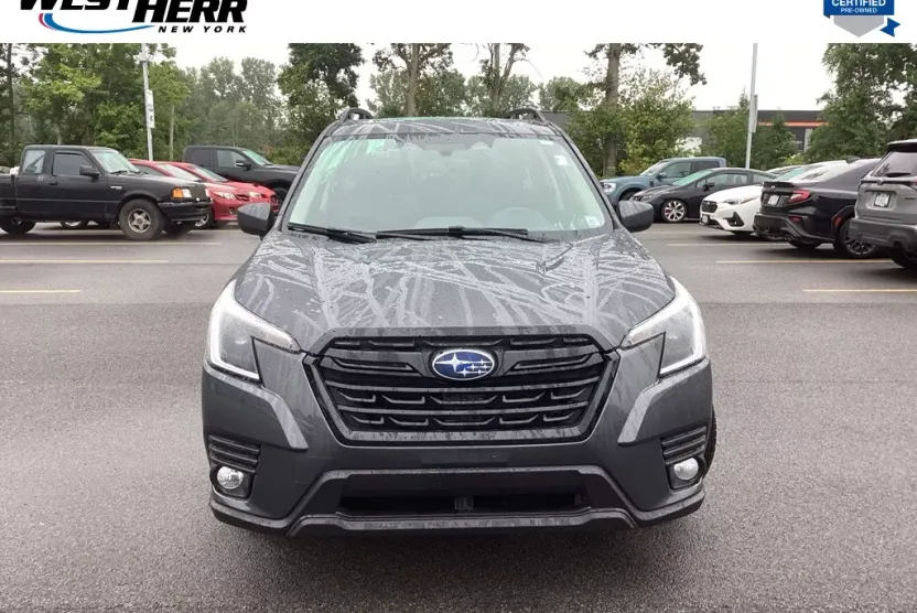 2022 Subaru Forester Premium photo 1