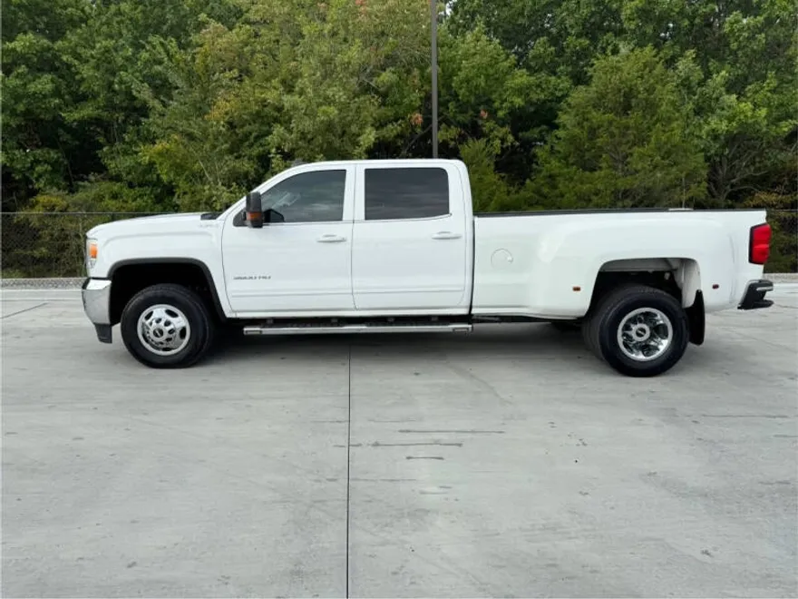 2015 Gmc Sierra SLE photo 1