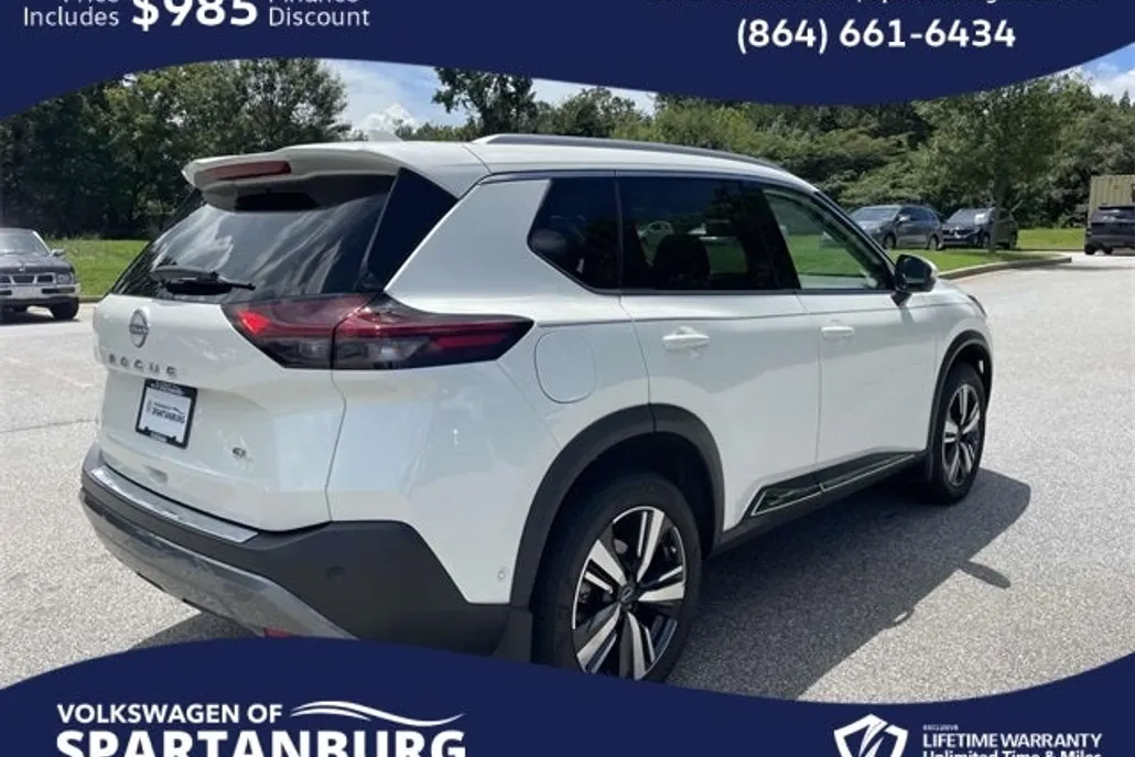 2023 Nissan Rogue SL photo 1