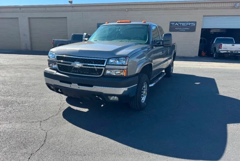 2006 Chevrolet Silverado 2500HD LT1 photo 1