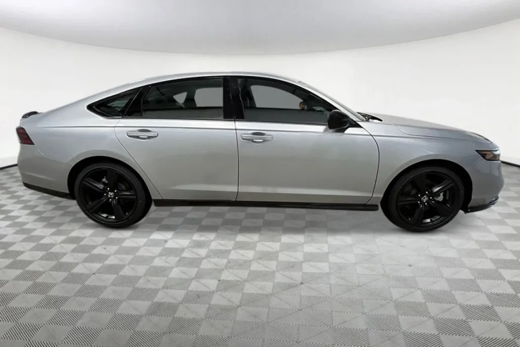2025 Honda Accord Hybrid Sport-L photo 1