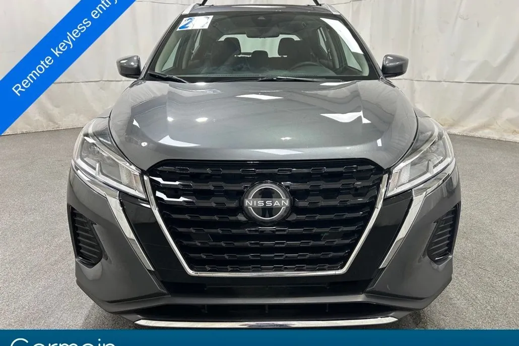 2024 Nissan Kicks SV photo 1