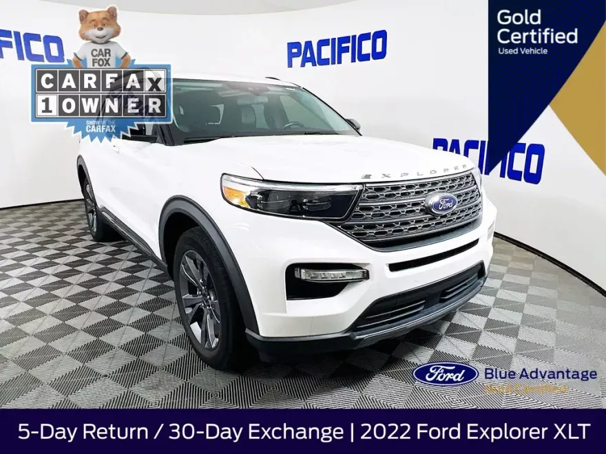 2022 Ford Explorer XLT photo 1