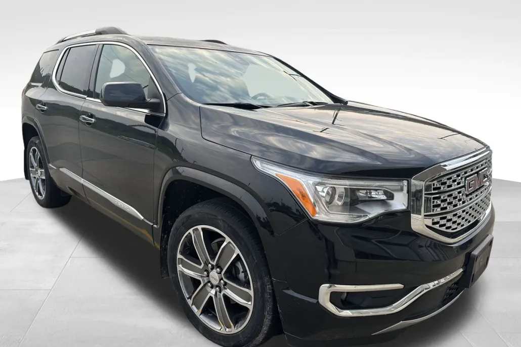 2017 Gmc Acadia Denali photo 1