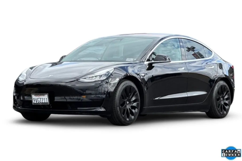 2018 Tesla Model 3 Long Range photo 1