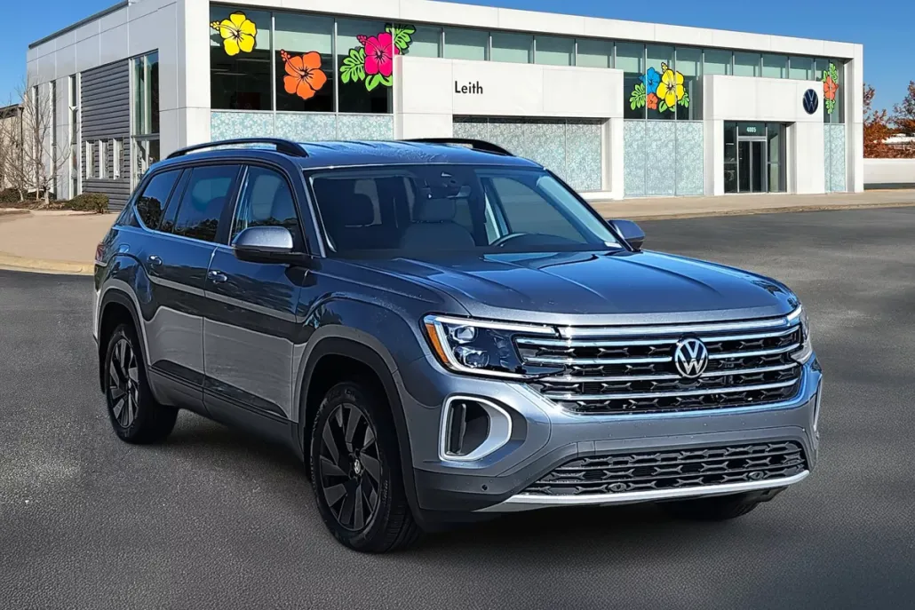 2025 Volkswagen Atlas SE Technology photo 1