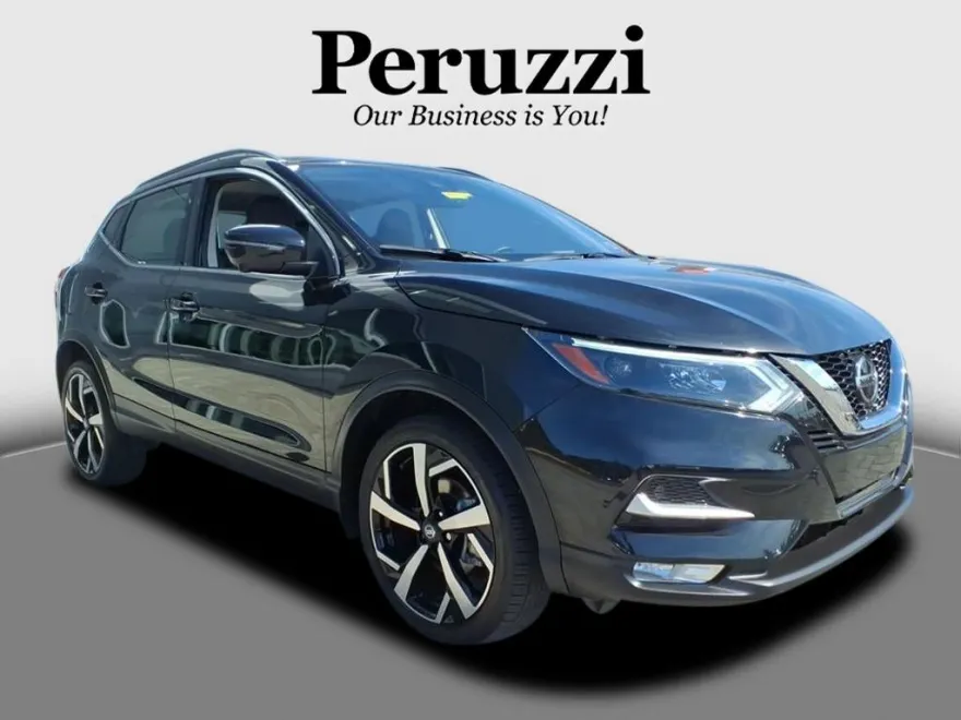 2022 Nissan Rogue Sport SL photo 1