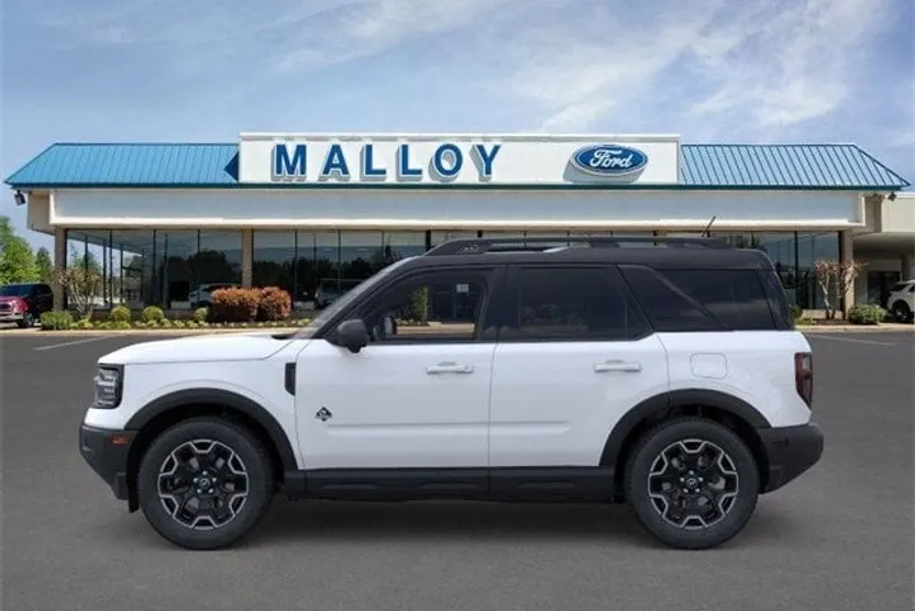 2025 Ford Bronco Sport Outer Banks photo 1