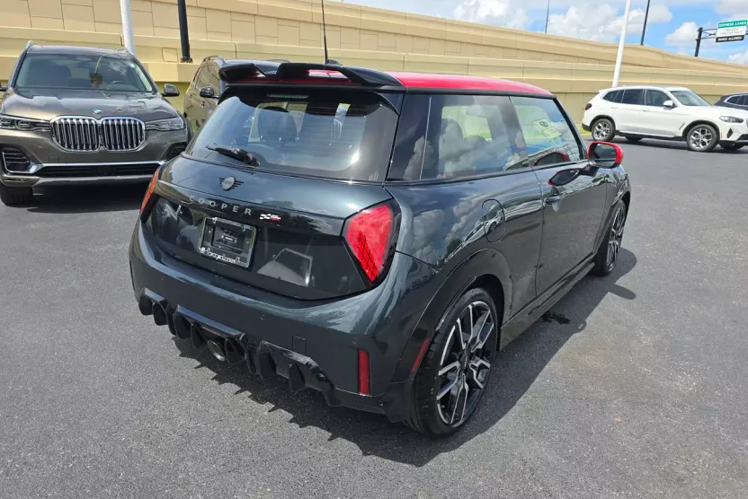2025 Mini Cooper 2 Door Hardtop photo 1