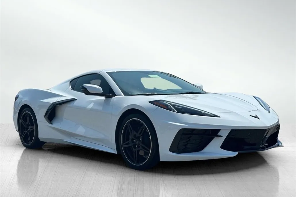 2022 Chevrolet Corvette Stingray 2LT photo 1
