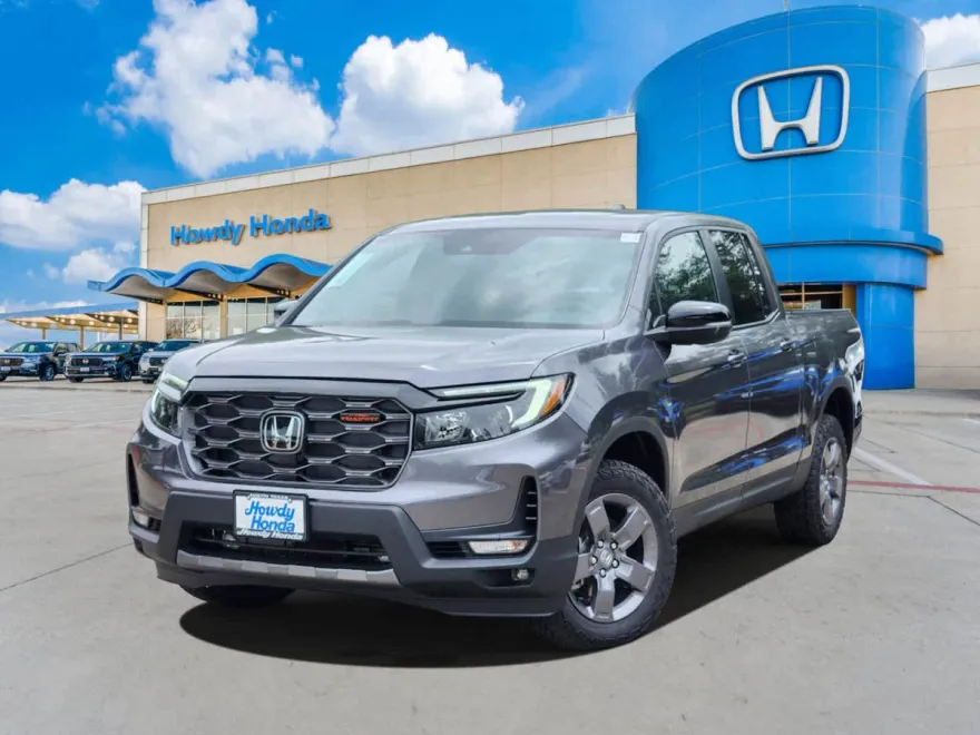 2025 Honda Ridgeline TrailSport photo 1