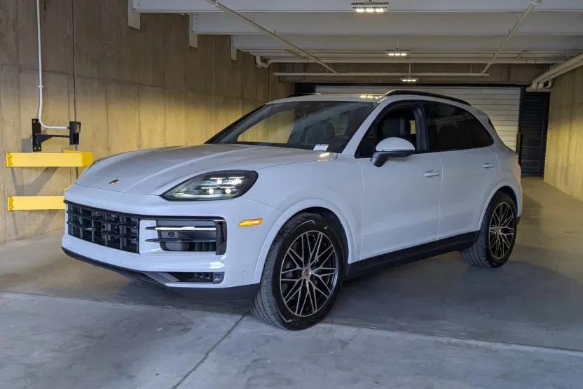 2026 Porsche Cayenne photo 1