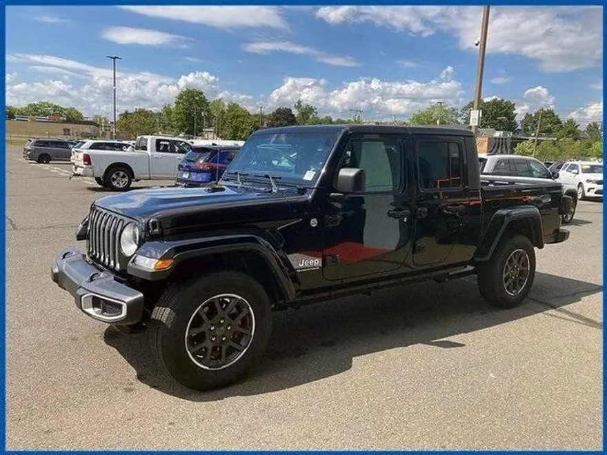 2023 Jeep Gladiator Overland photo 1