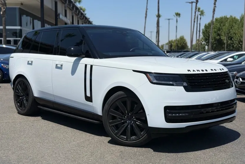 2023 Land Rover Range Rover Autobiography photo 1