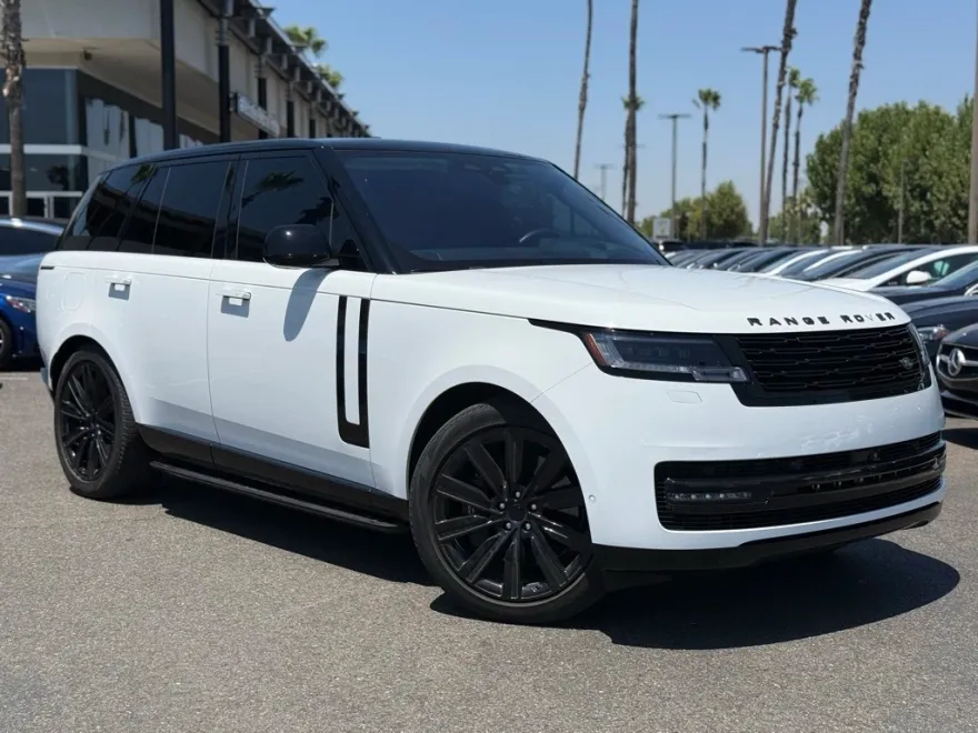 2023 Land Rover Range Rover Autobiography photo 1