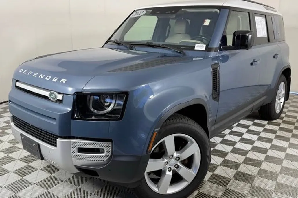 2022 Land Rover Defender 110 S photo 1