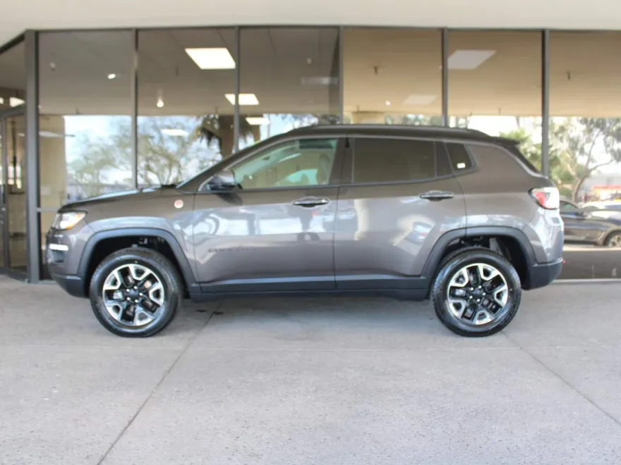 2018 Jeep Compass Trailhawk photo 1