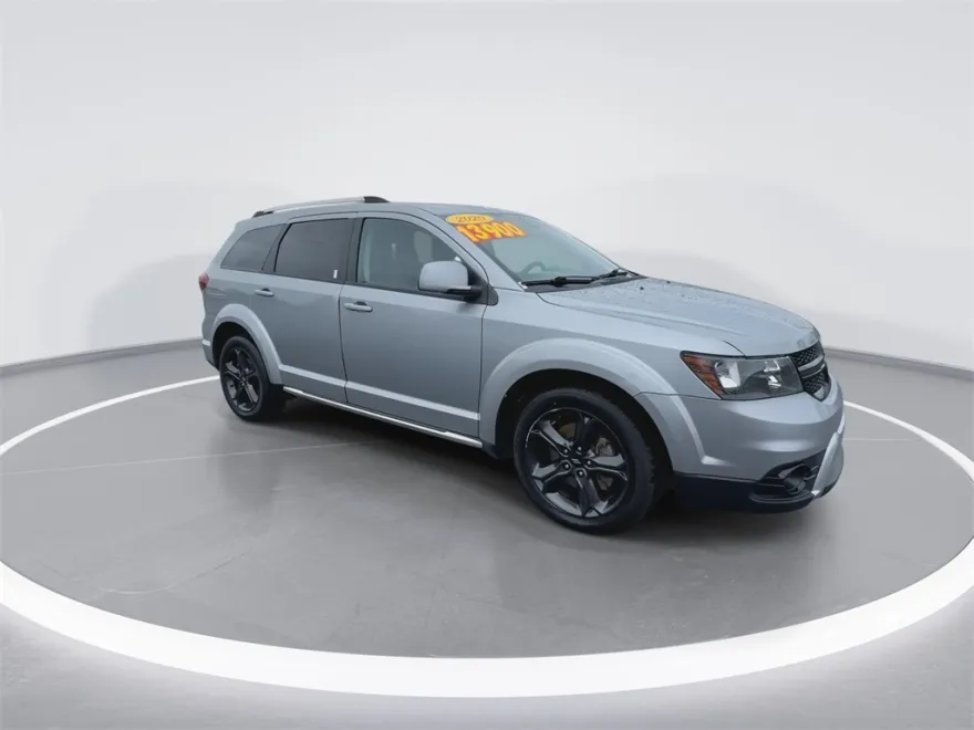 2020 Dodge Journey Crossroad photo 1