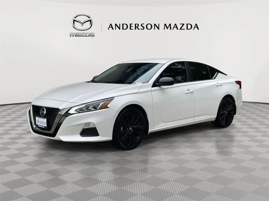 2020 Nissan Altima 2.5 SR photo 1