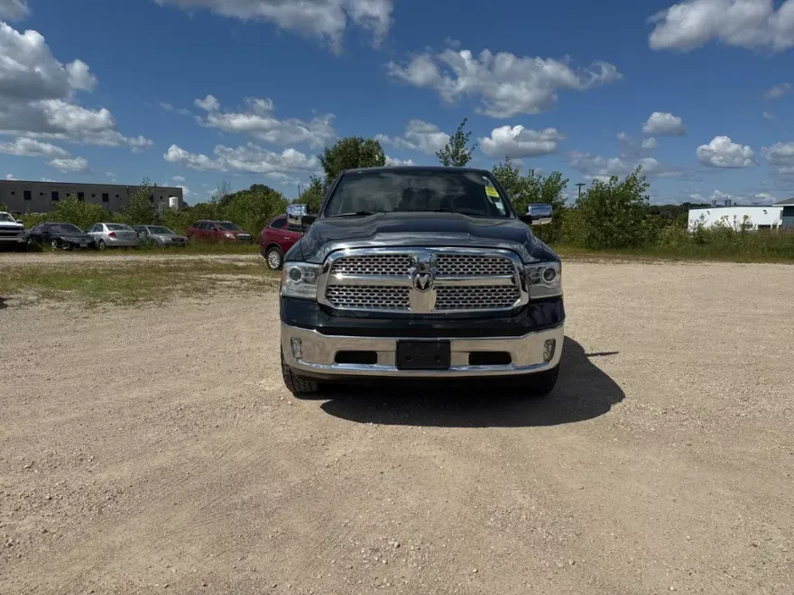 2017 Ram 1500 Laramie photo 1