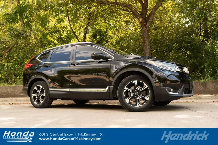2017 Honda CR-V Touring photo 1