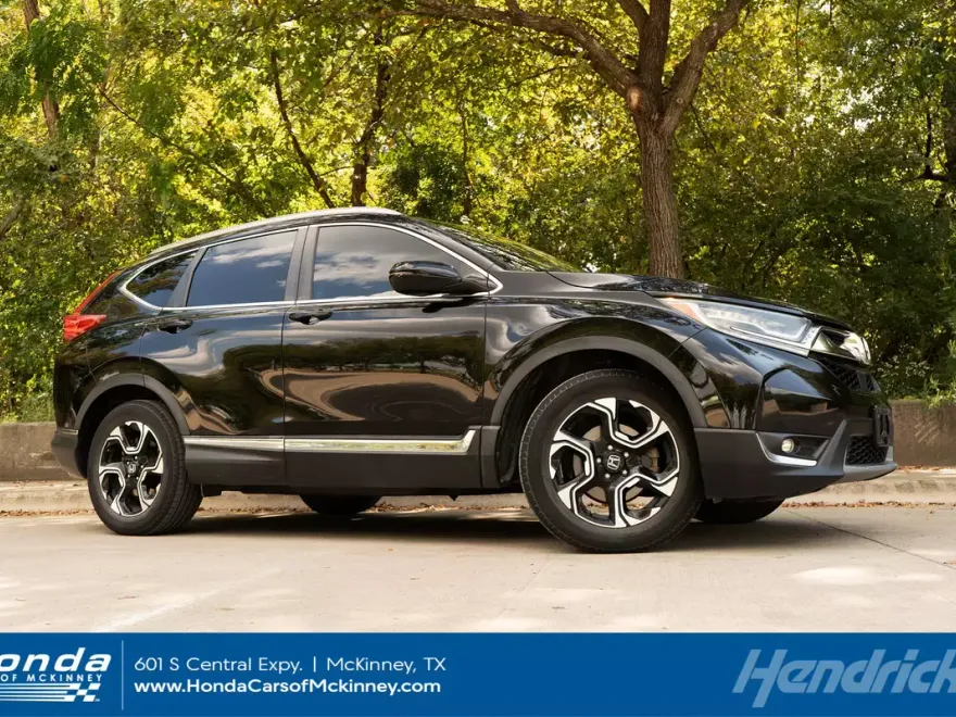 2017 Honda CR-V Touring photo 1