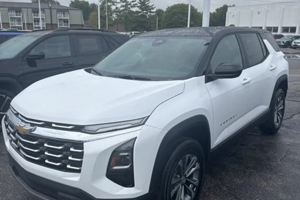 2026 Chevrolet Equinox photo 1