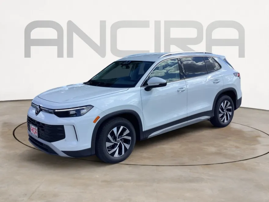 2025 Volkswagen Tiguan S photo 1