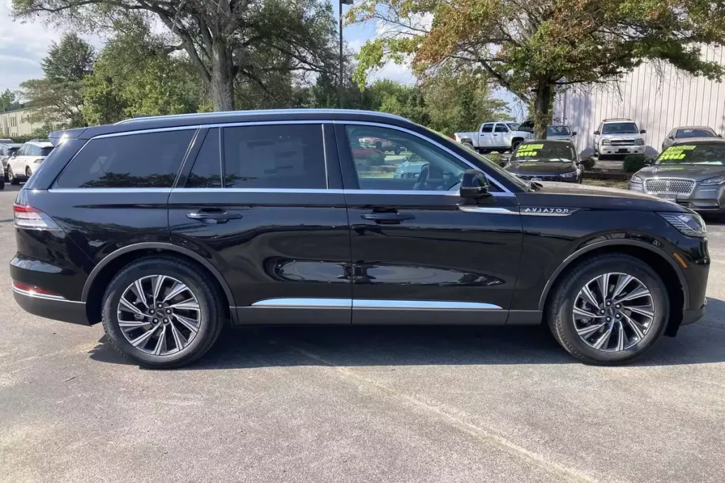 2025 Lincoln Aviator Premiere photo 1