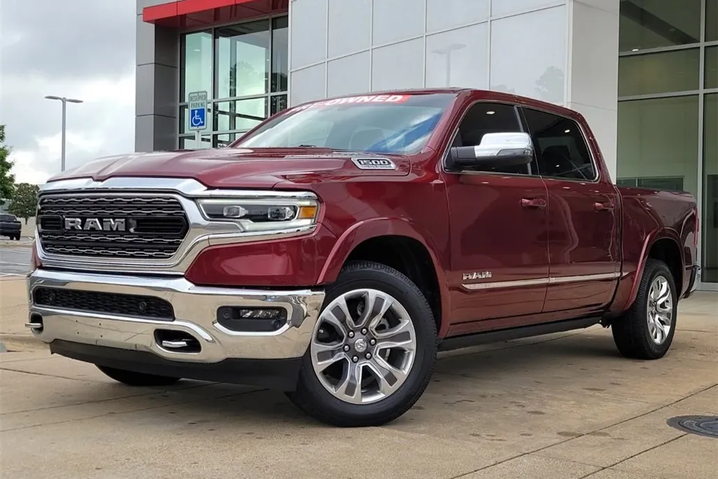 2023 Ram 1500 Limited photo 1