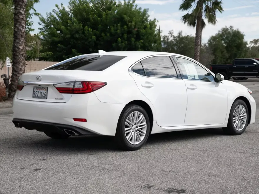 2018 Lexus ES 350 photo 1