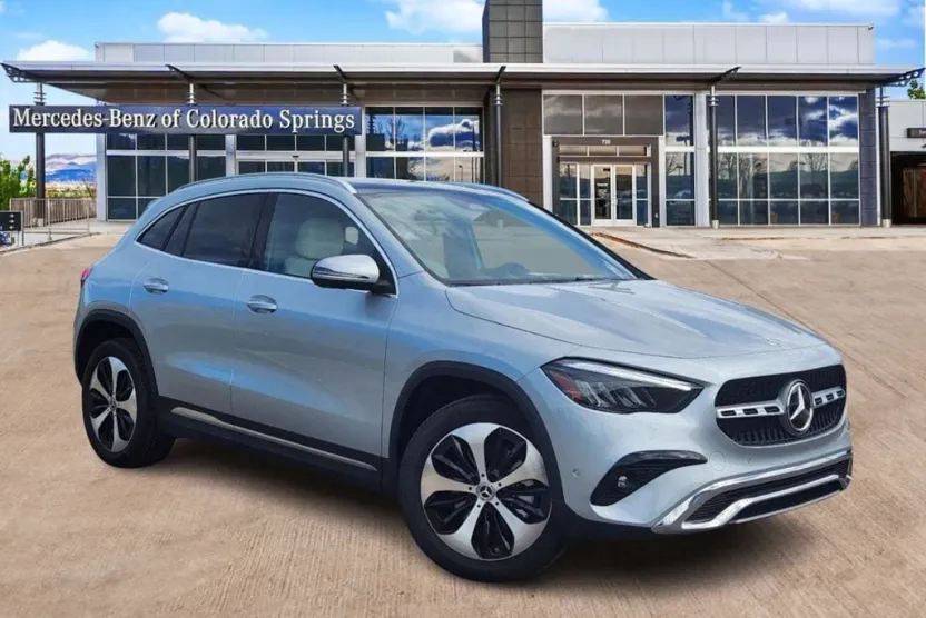 2025 Mercedes Benz GLA 250 4MATIC photo 1