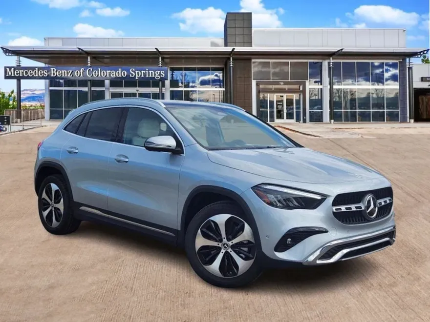 2025 Mercedes Benz GLA 250 4MATIC photo 1