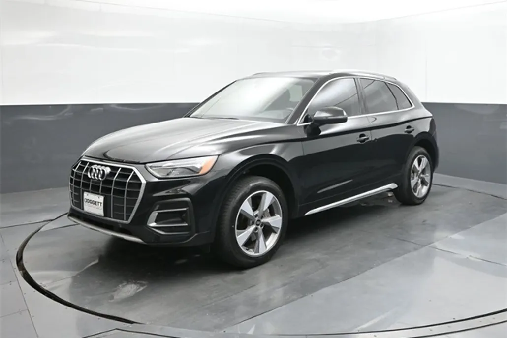 2023 Audi Q5 40 Premium Plus photo 1