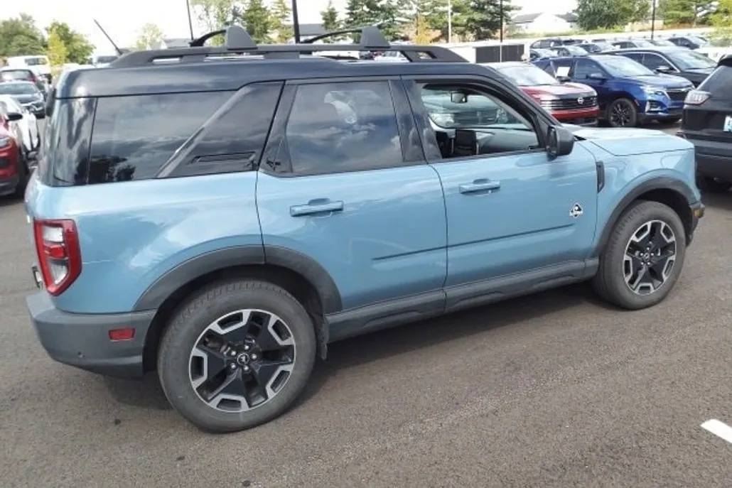 2022 Ford Bronco Sport Outer Banks photo 1
